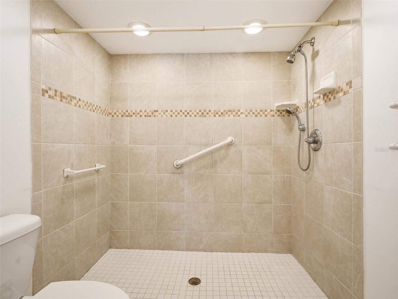 Listing Photo 20
