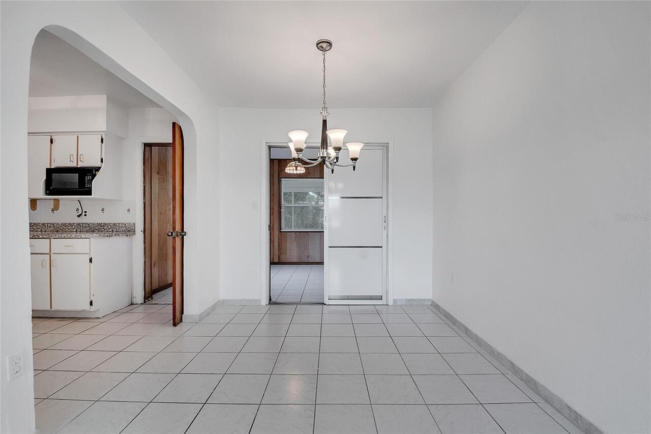 Listing Photo 8
