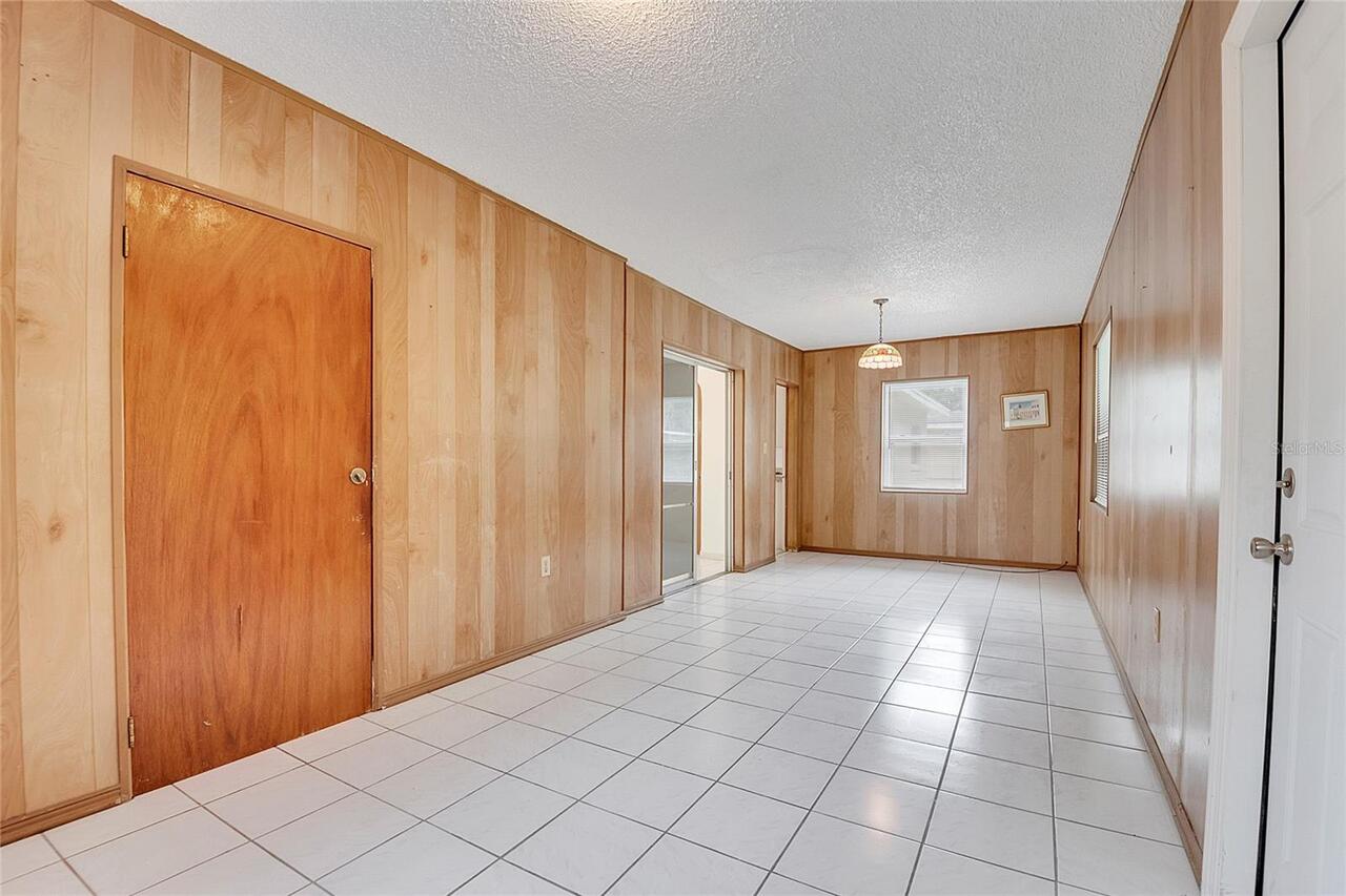 Listing Photo 14