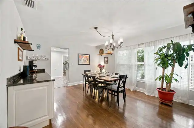 Listing Photo 17