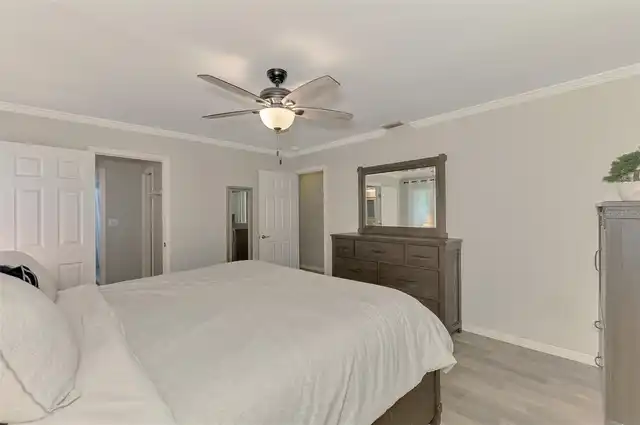 Listing Photo 32