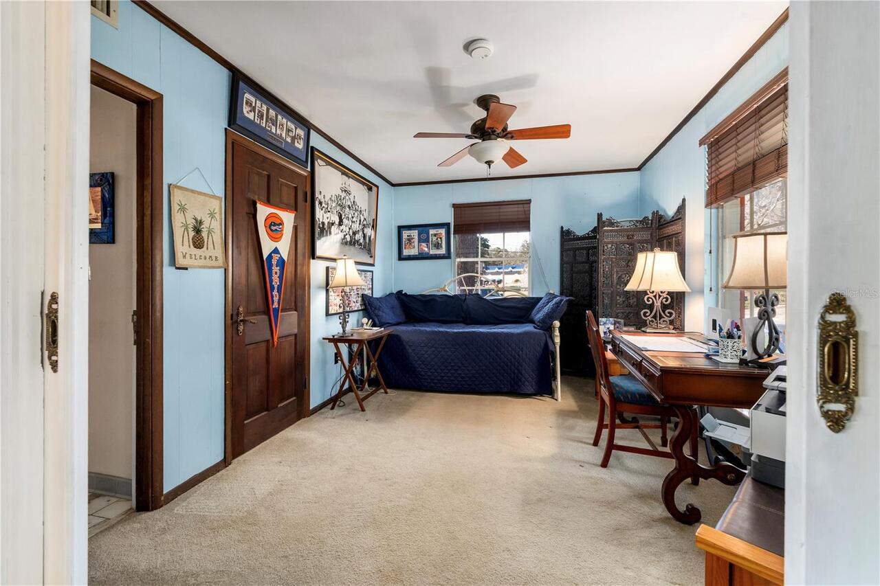 Listing Photo 9