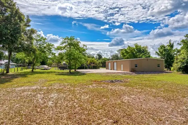 Listing Photo 9
