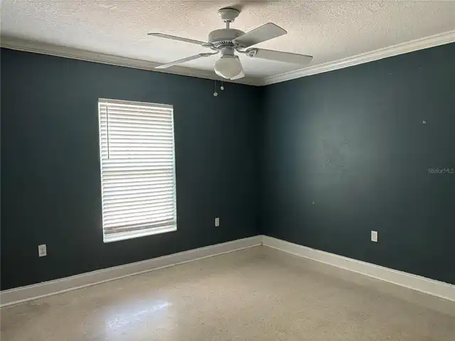 Listing Photo 9