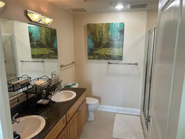 Listing Photo 12