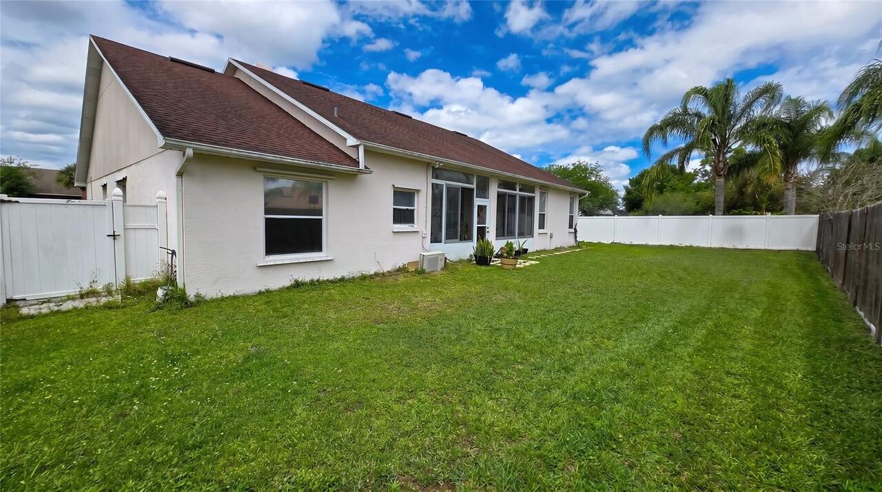Listing Photo 8