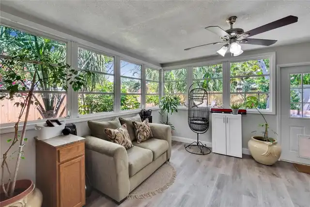 Listing Photo 16