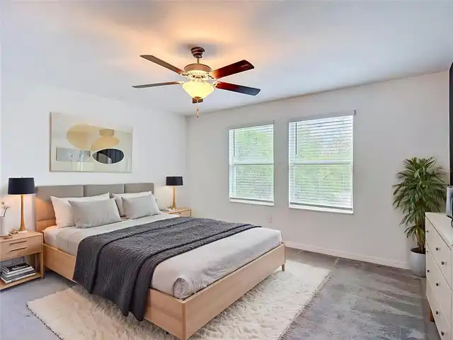 Listing Photo 10