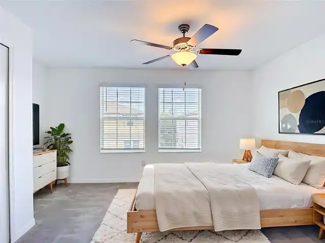 Listing Photo 12