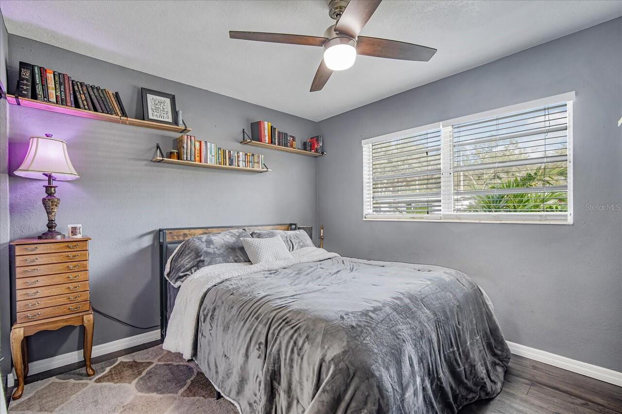 Listing Photo 10