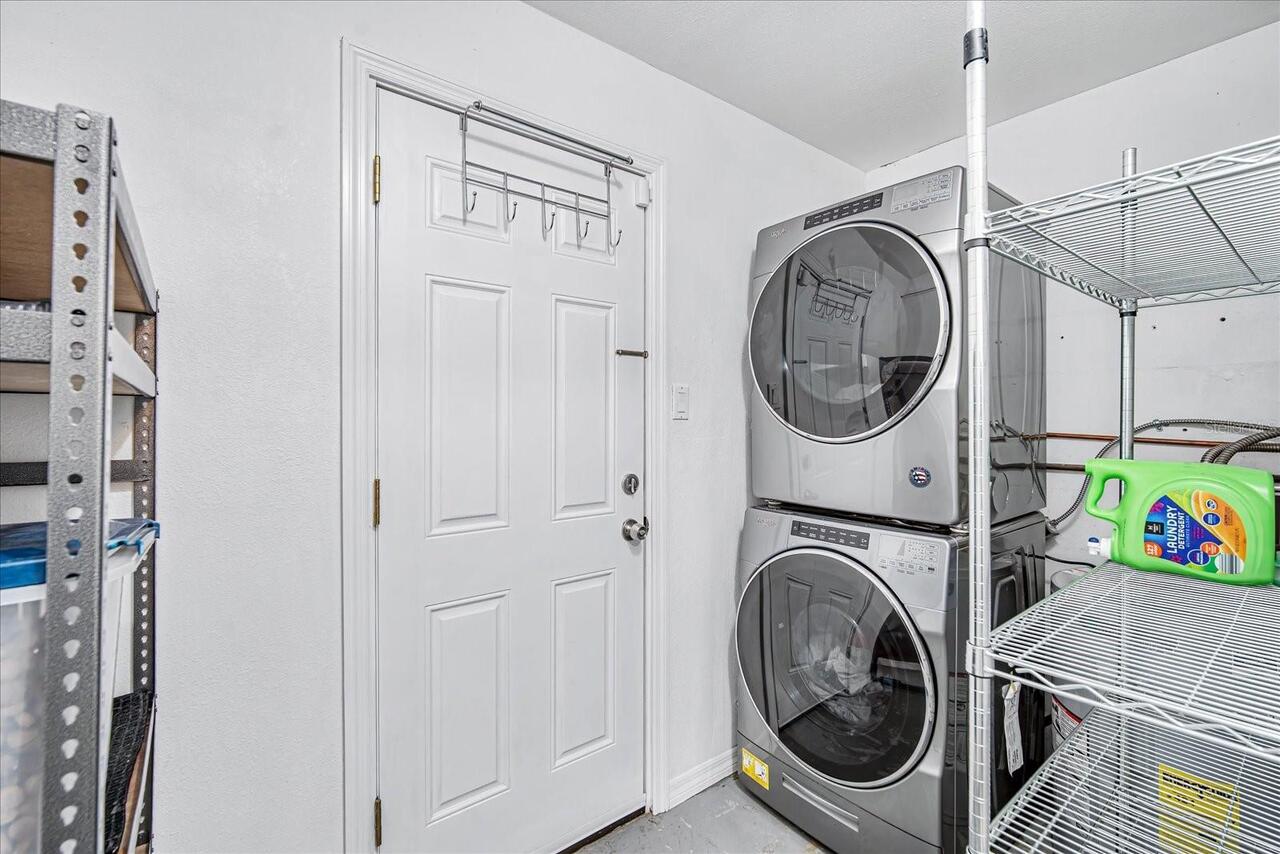 Listing Photo 16
