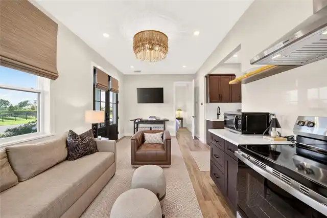 Listing Photo 32