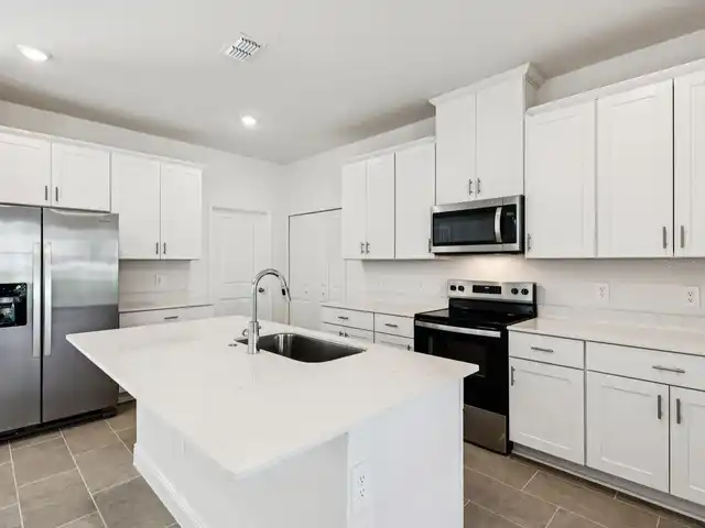 Listing Photo 6