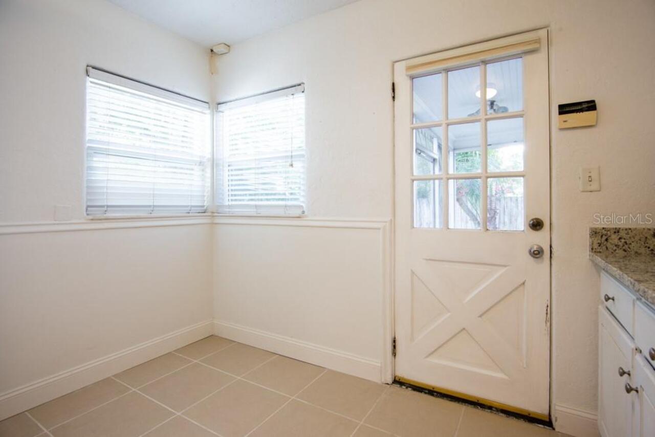 Listing Photo 8
