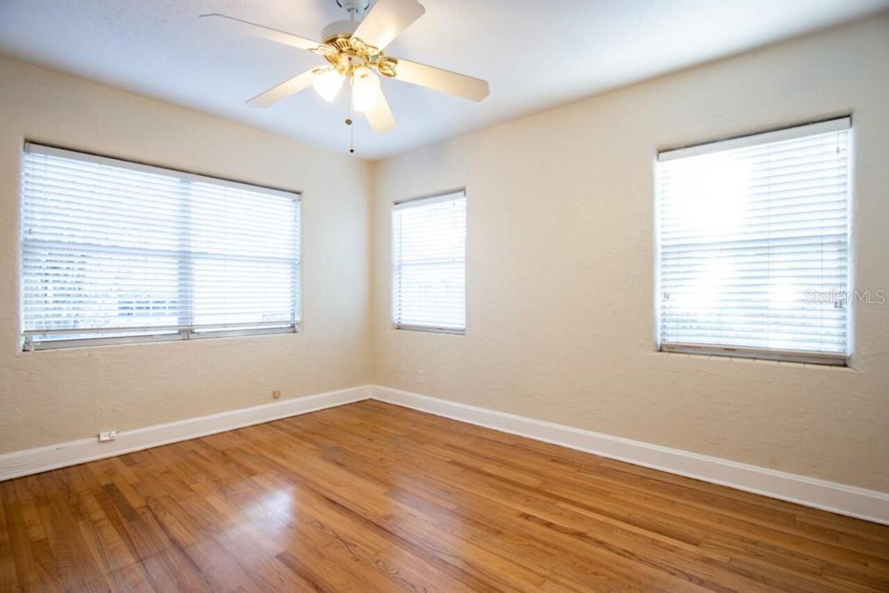 Listing Photo 14