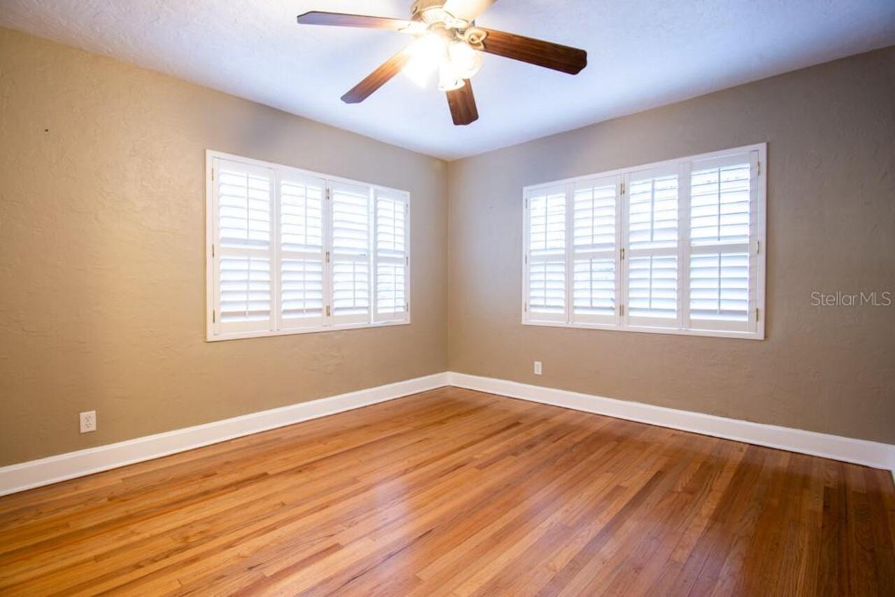 Listing Photo 17