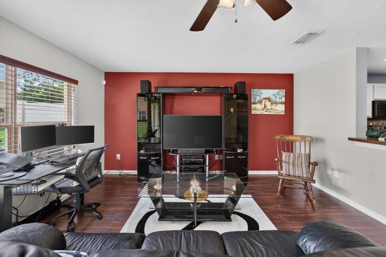 Listing Photo 15
