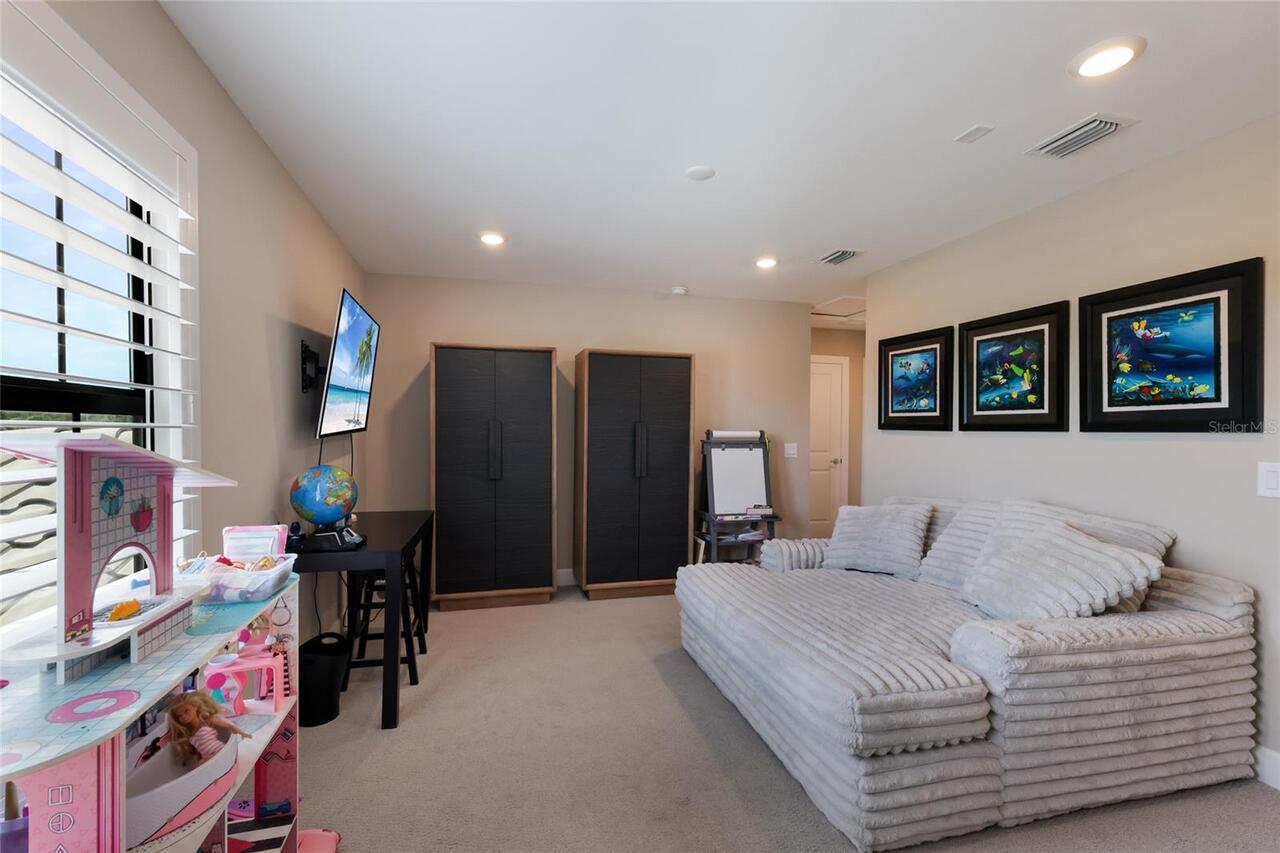 Listing Photo 42