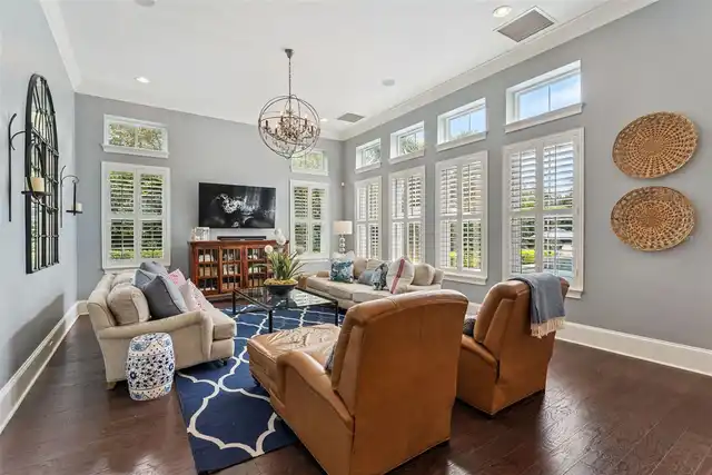 Listing Photo 15