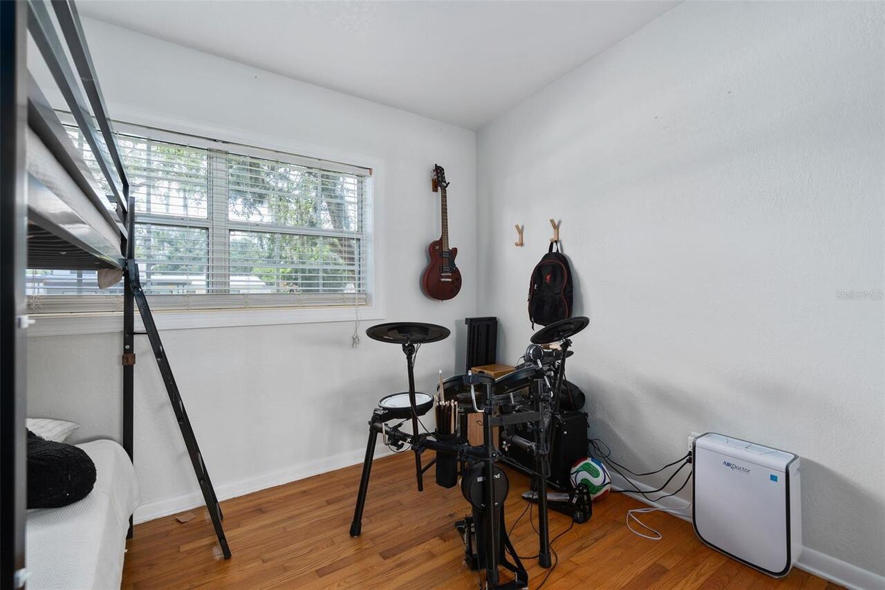 Listing Photo 17