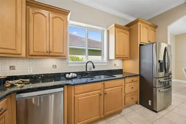 Listing Photo 16