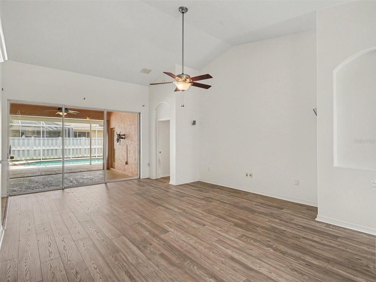 Listing Photo 7