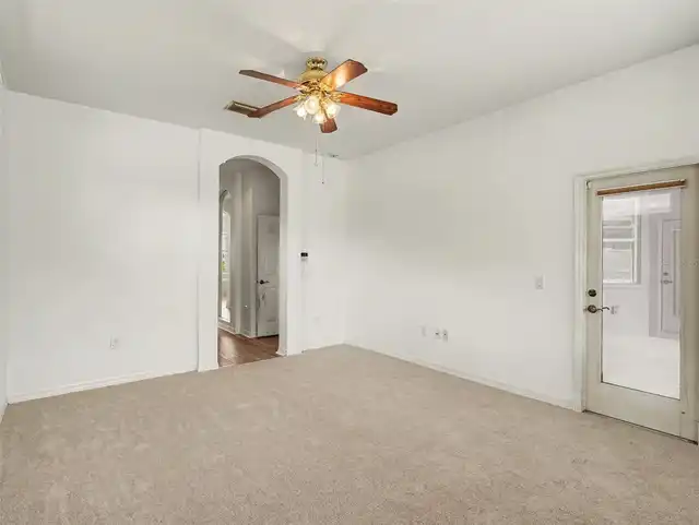 Listing Photo 19