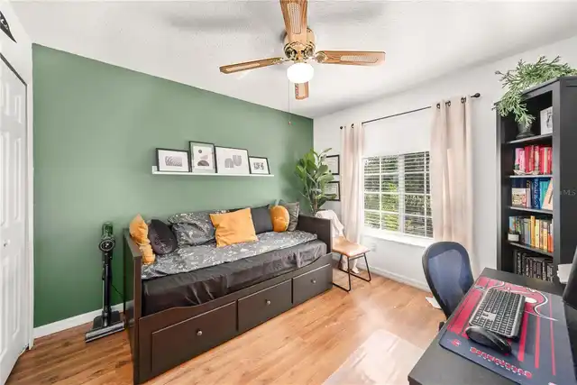 Listing Photo 18
