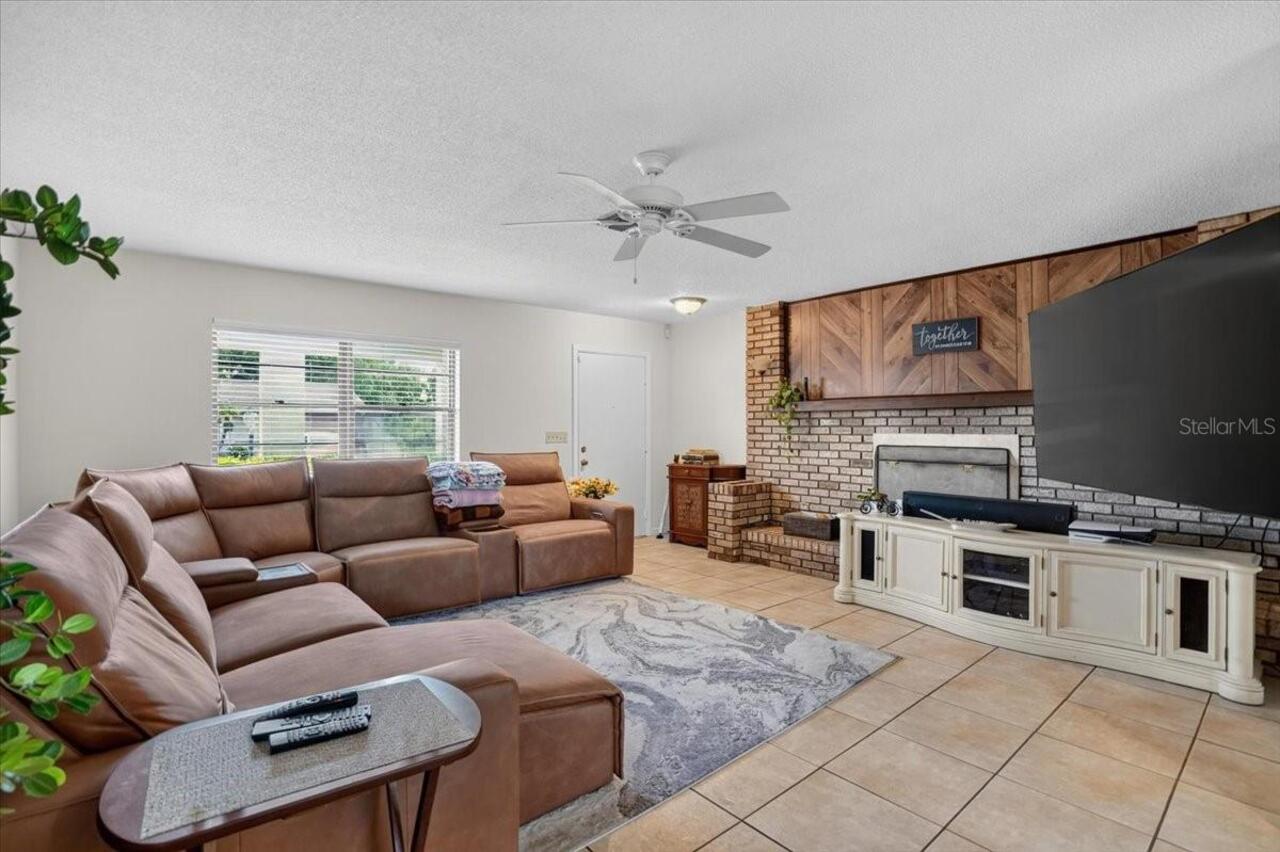 Listing Photo 8