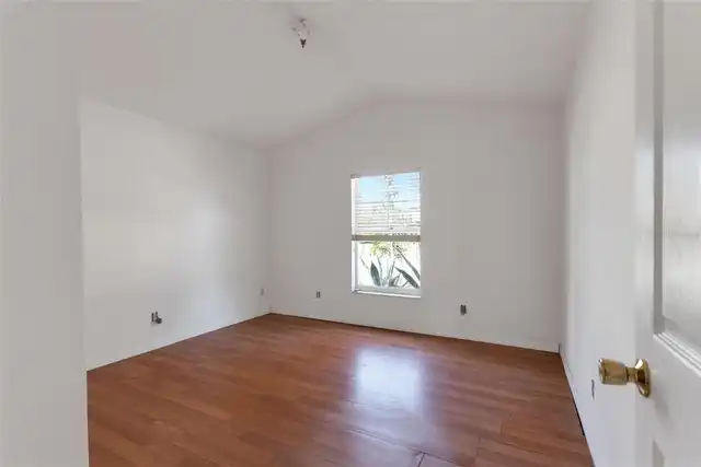 Listing Photo 25