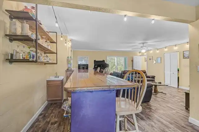 Listing Photo 16