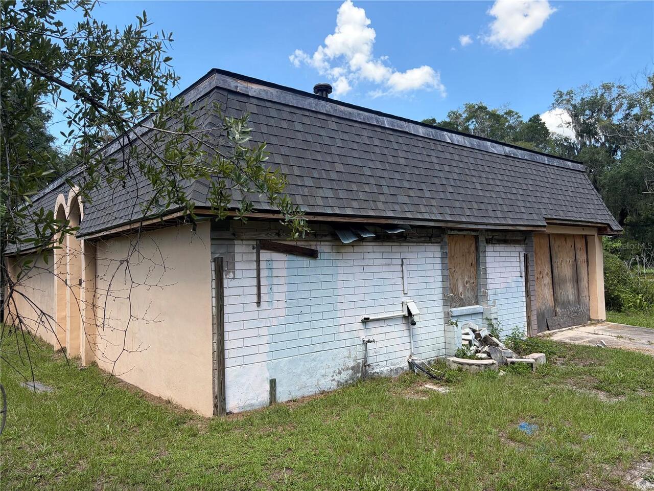 Listing Photo 9