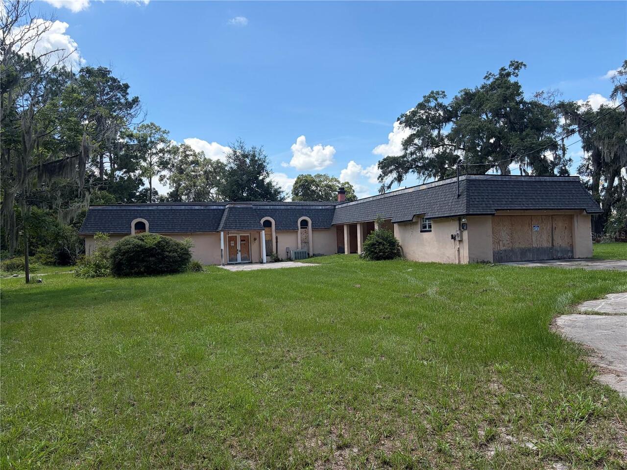 Listing Photo 10