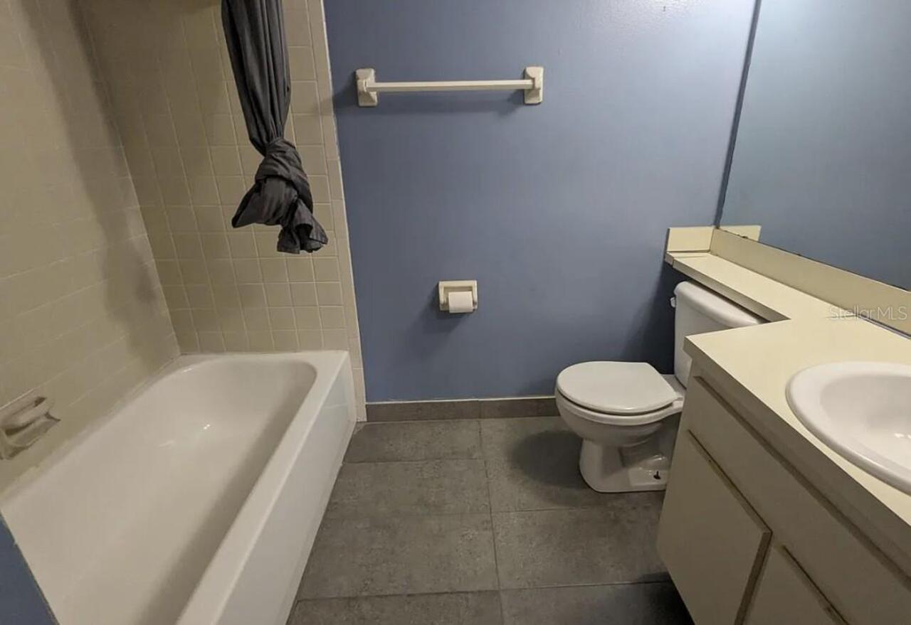 Listing Photo 10