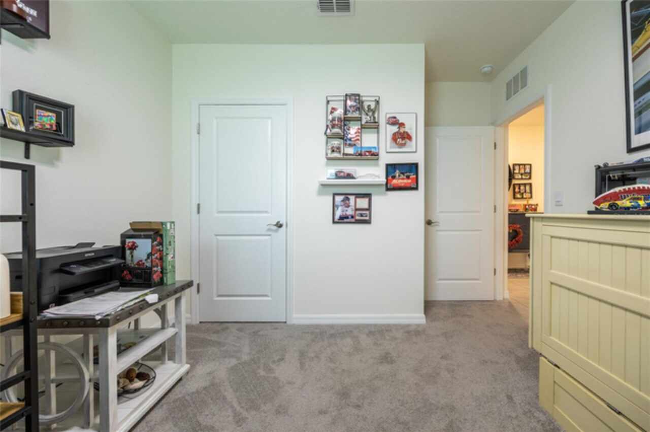Listing Photo 19