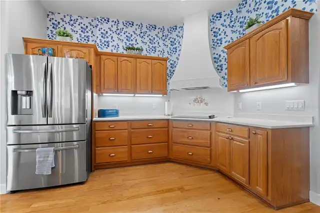 Listing Photo 32