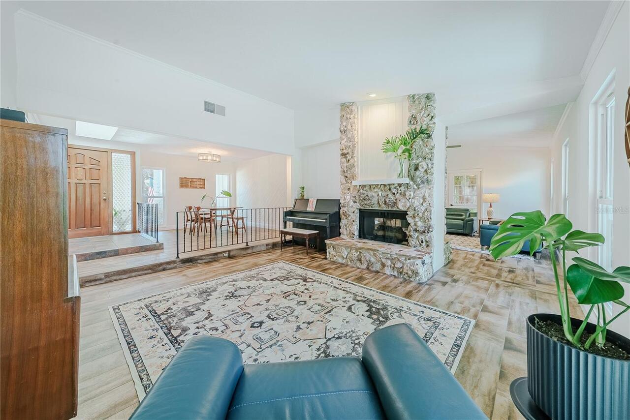 Listing Photo 14
