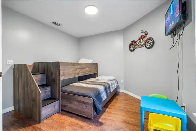 Listing Photo 21