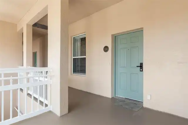 Listing Photo 8