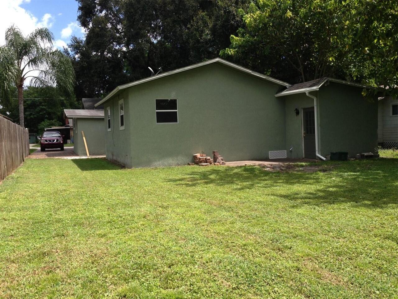 Listing Photo 10