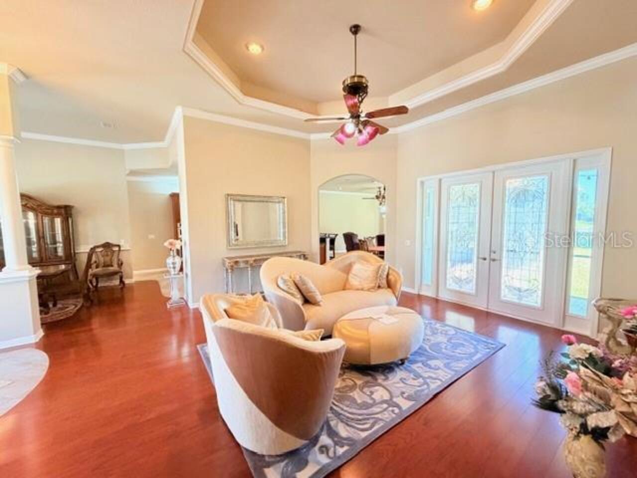 Listing Photo 10