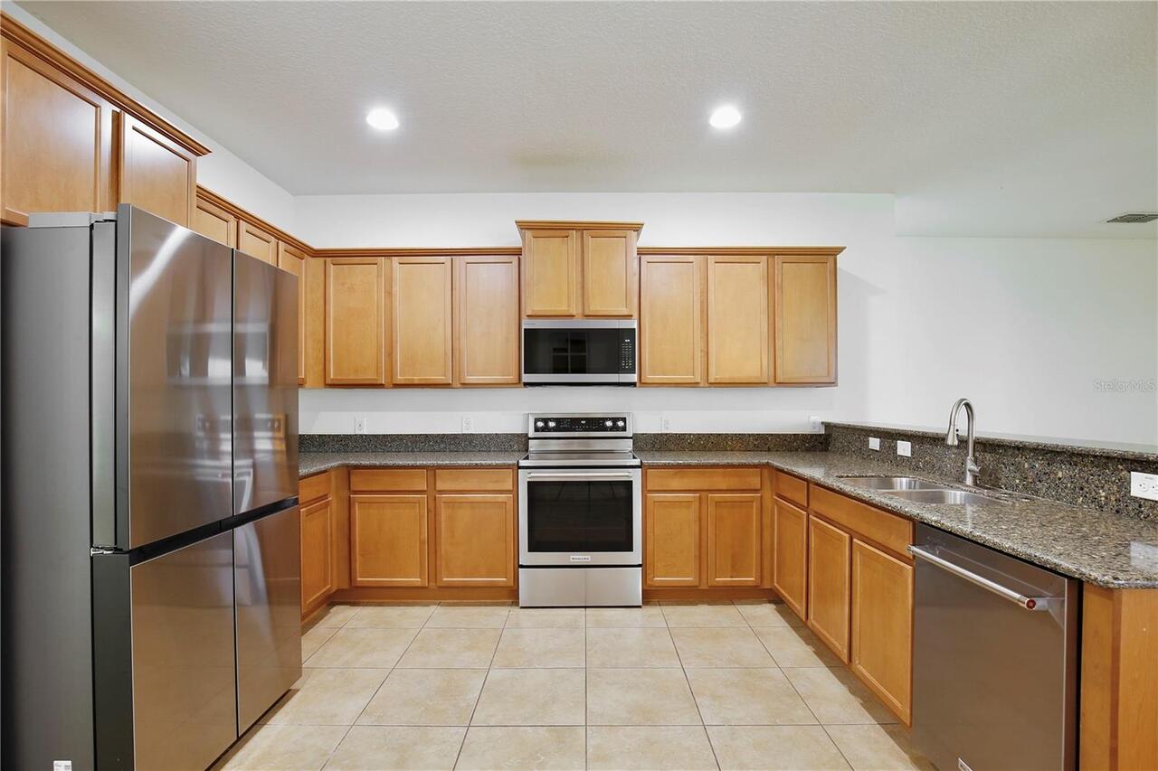 Listing Photo 6