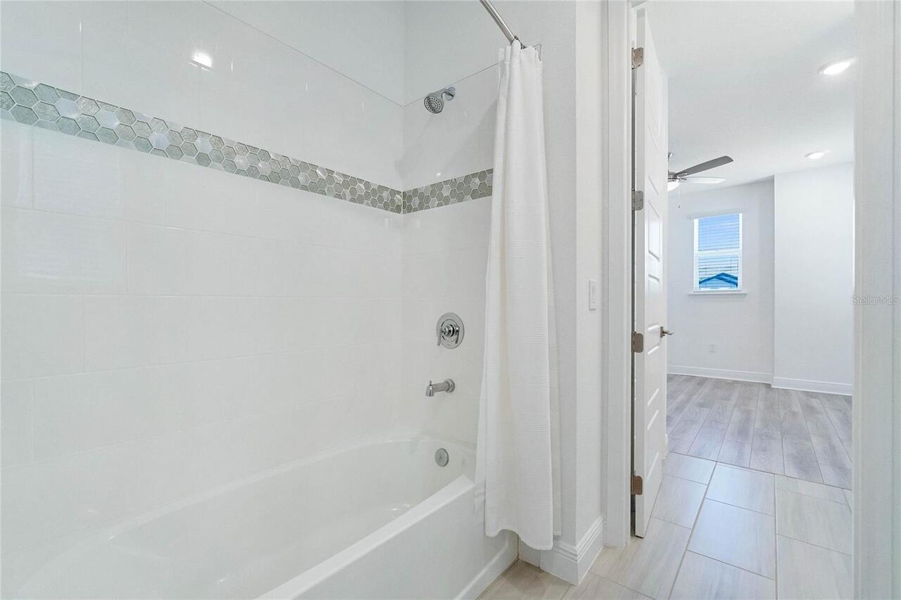 Listing Photo 43