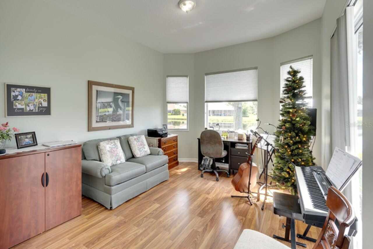 Listing Photo 15