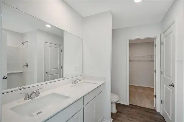 Listing Photo 10