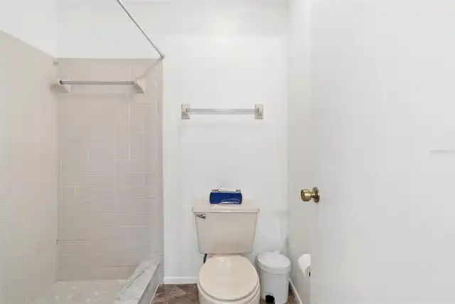 Listing Photo 14