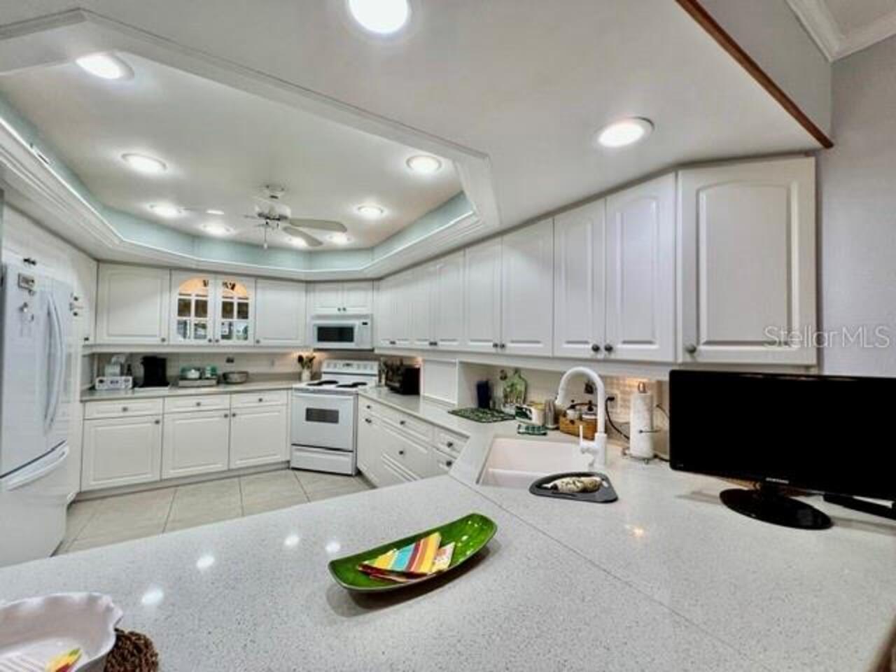 Listing Photo 10