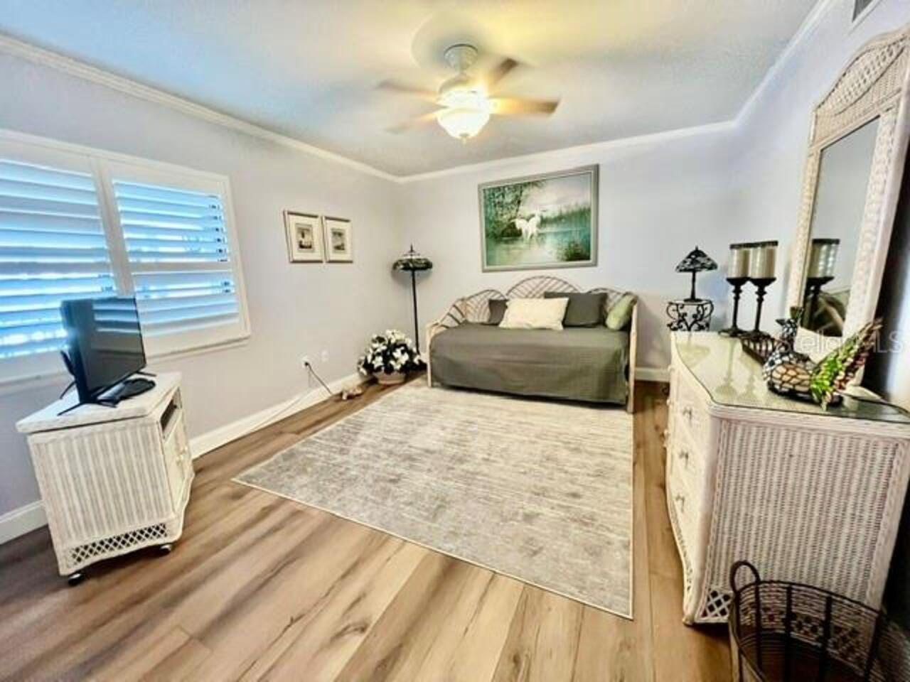 Listing Photo 36