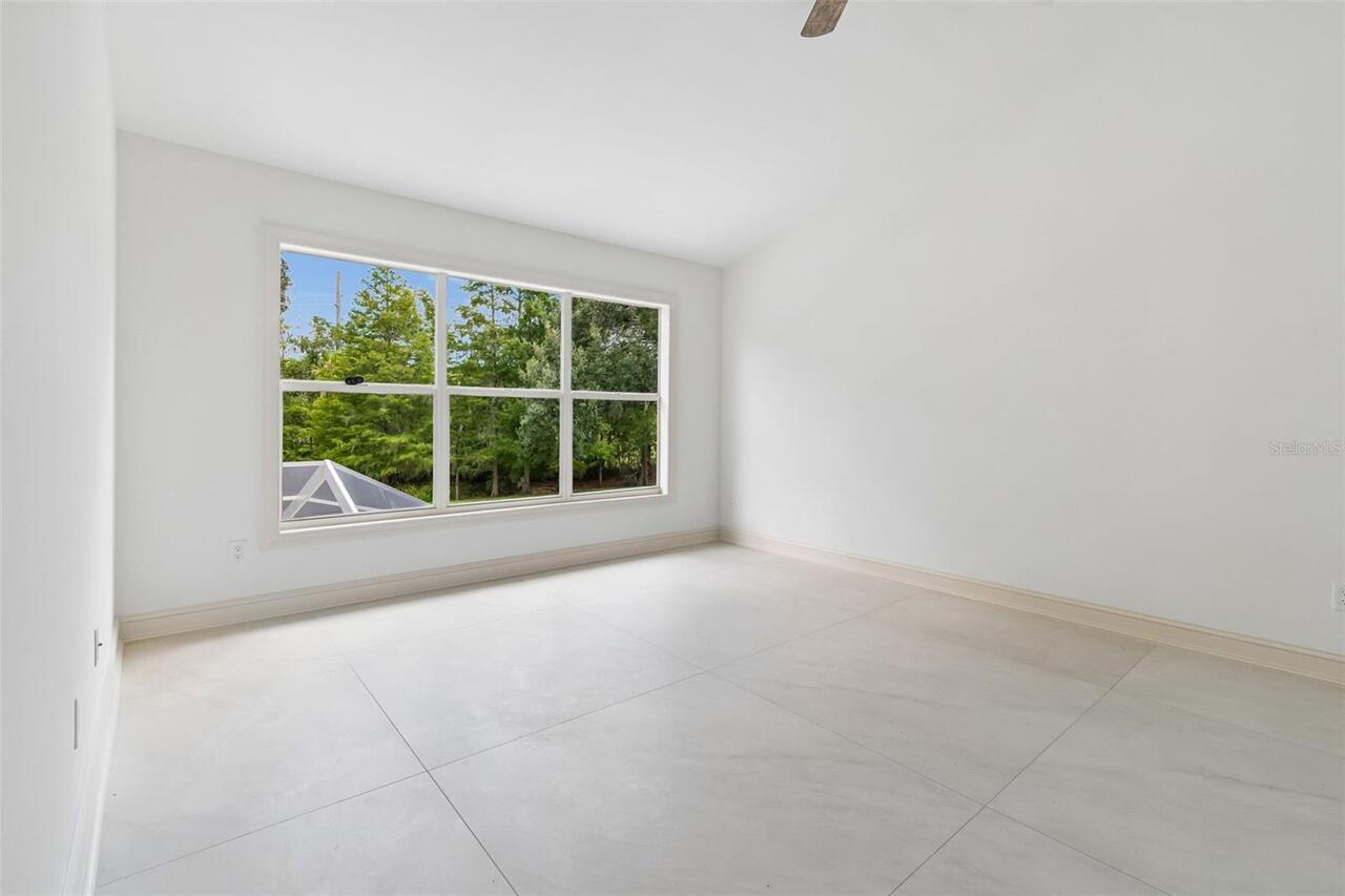 Listing Photo 24
