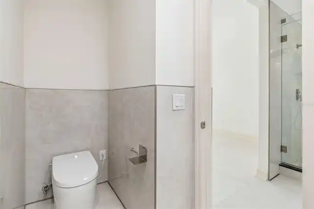 Listing Photo 34